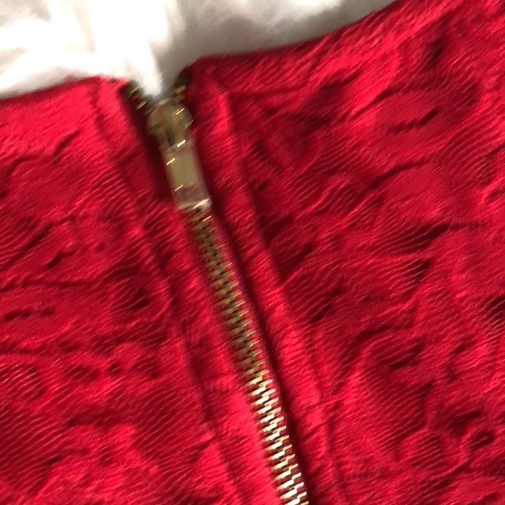 Guess cropped red top - Picture 5 of 5